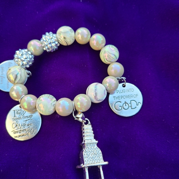 Beaded bracelet stack with inspirarion - Picture 10 of 11